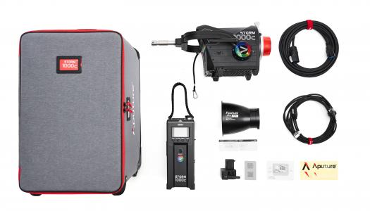 Aputure Light Storm 60x 本体と付属品 Aputure Light Storm 60x 本体と付属品