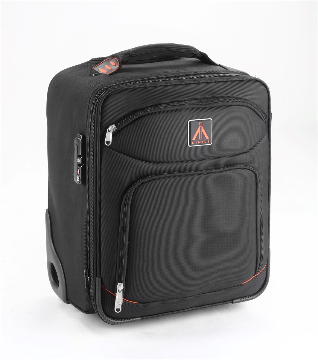 未使用級/近年モデル✨AKM トラベルスーツ 迷彩 アンコン 伸縮性 保存袋付き 未使用級/近年モデル✨AKM トラベルスーツ 迷彩 アンコン 伸縮性